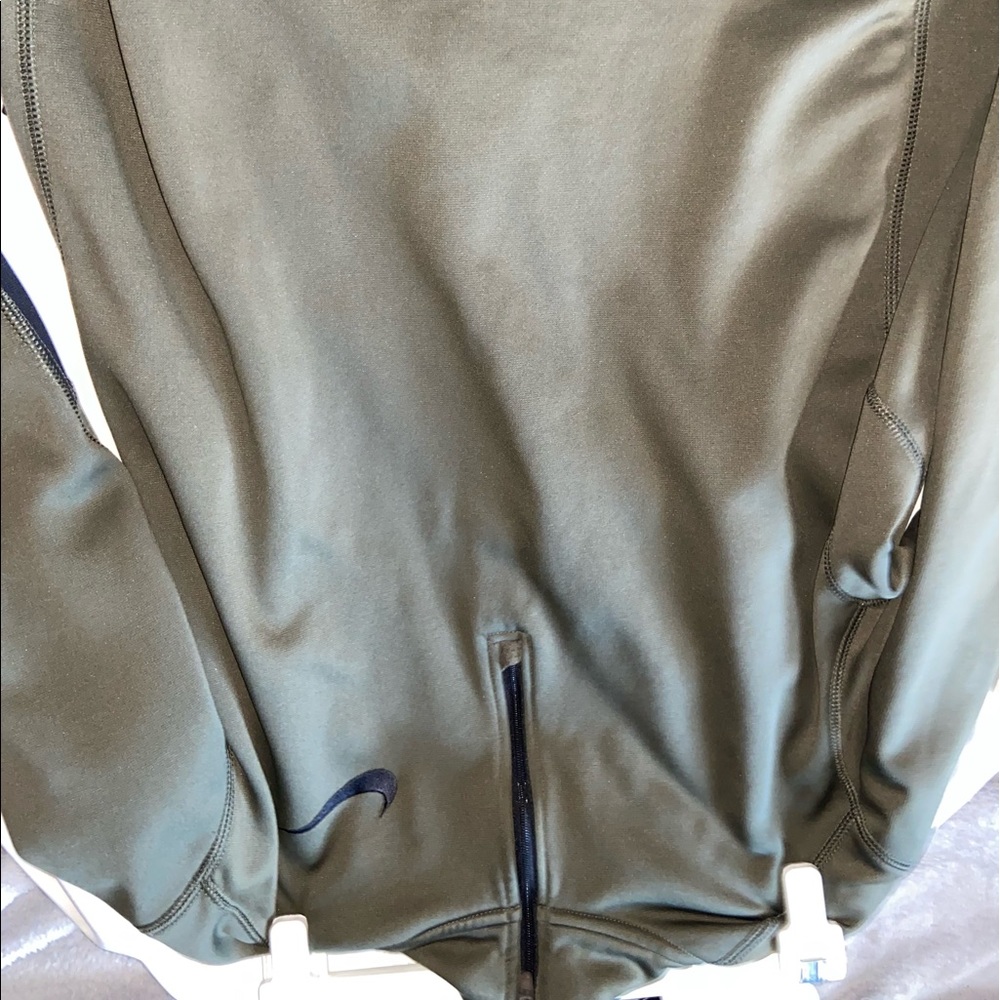 nike quarter zip
